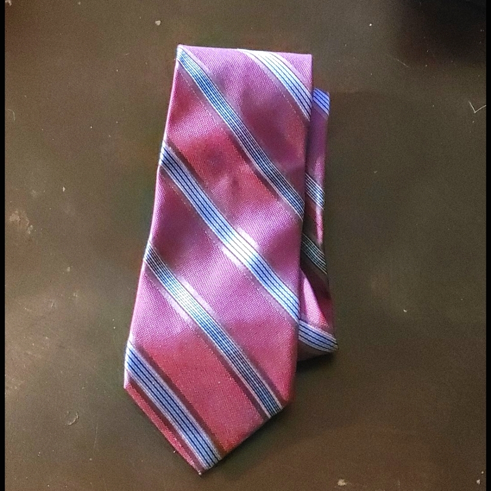Brooks brothers tie